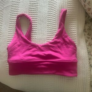 Lululemon sports bra size 6